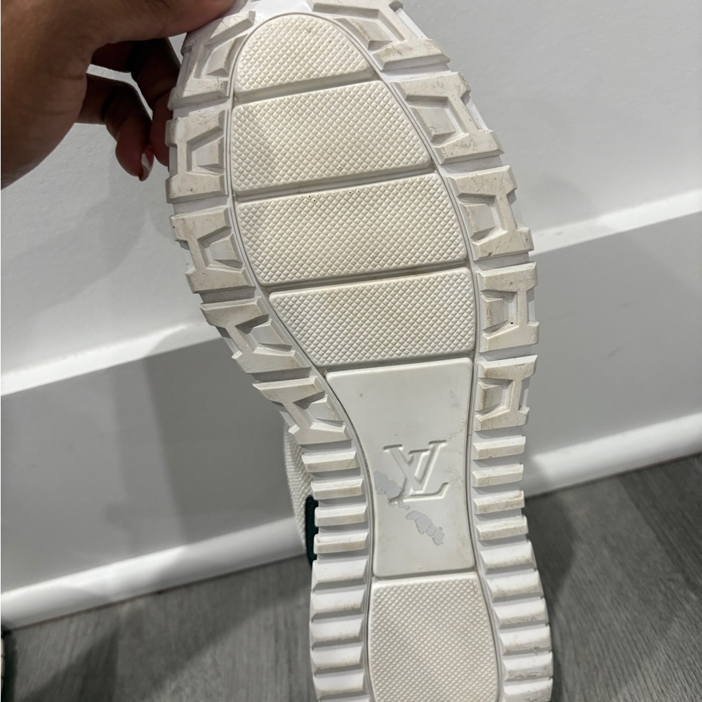 Louis Vuitton White and Black  Sneakers - Picture 3 of 3